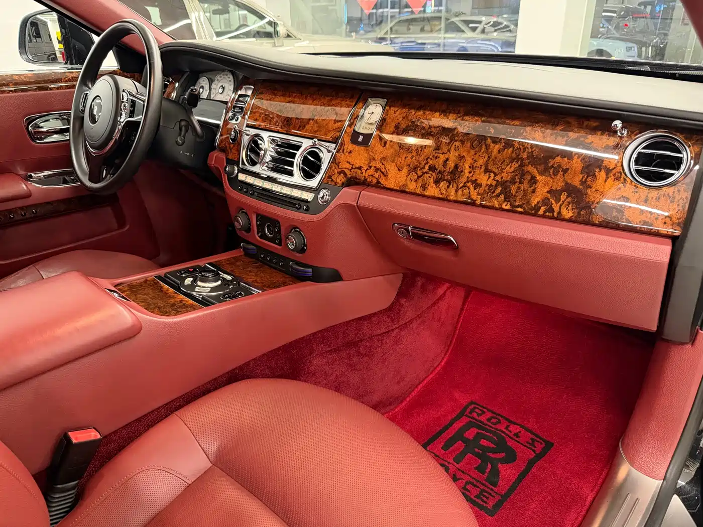 Rolls-Royce Ghost 2013 2012 6.6T Extended Version