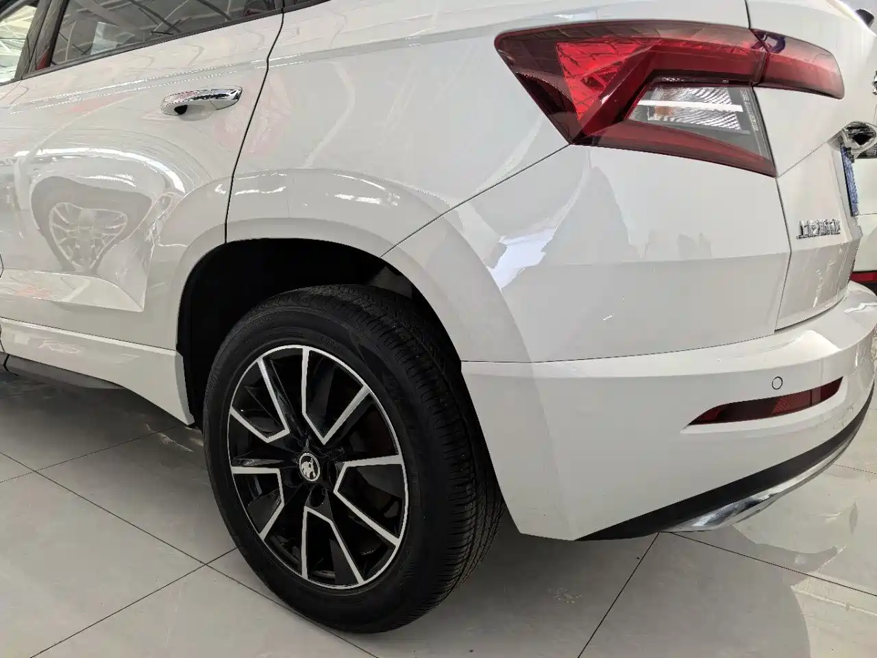 Škoda Karoq 2022 TSI280 Premium Edition фото 12
