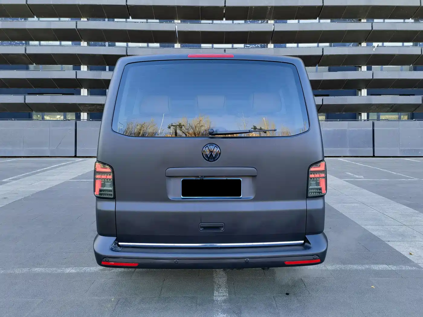 Volkswagen Multivan 2012 2.0TSI 2WD Business Edition фото 4