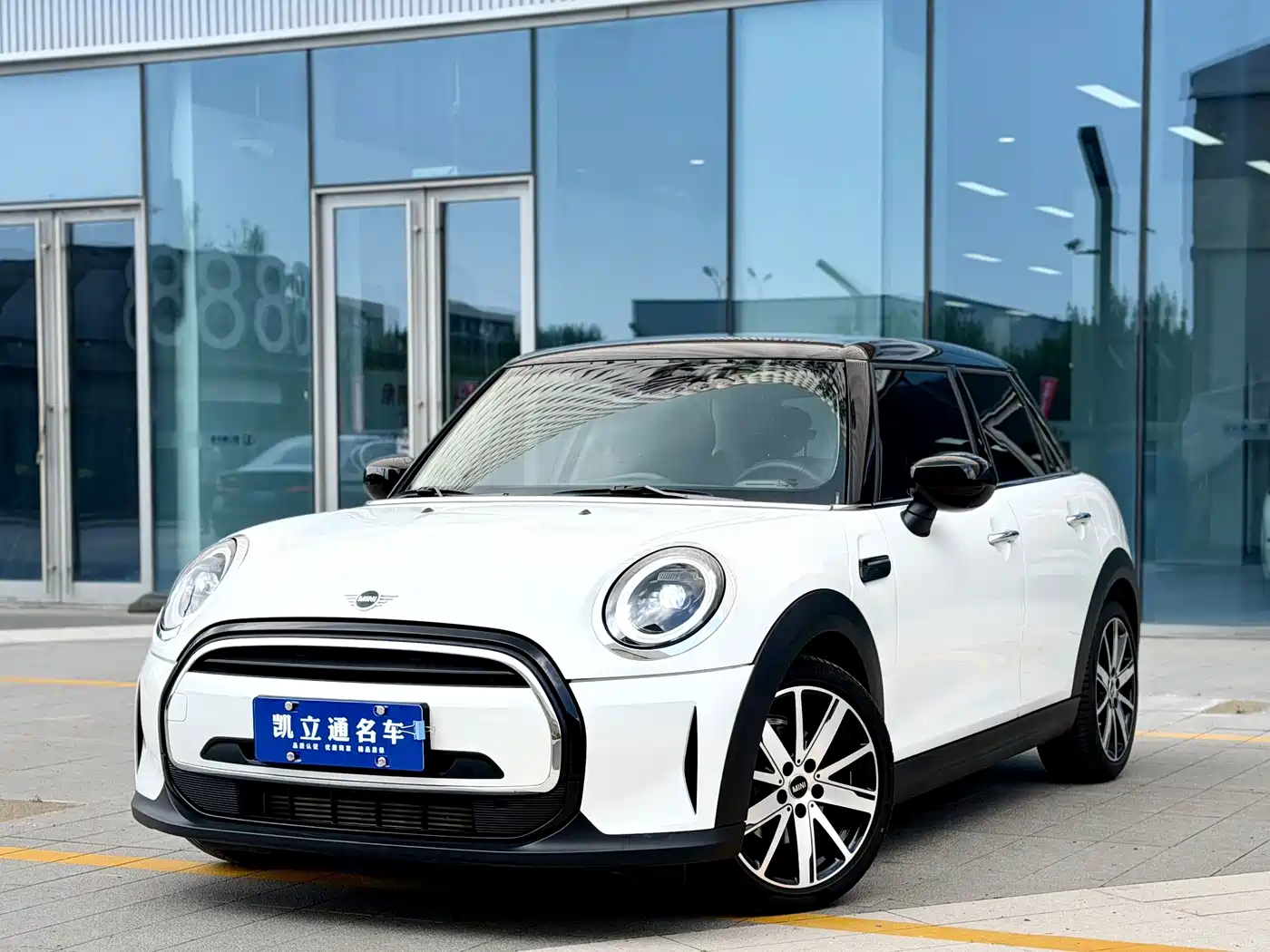 MINI MINI 2023 Facelift 1.5T COOPER Artist 5-Door