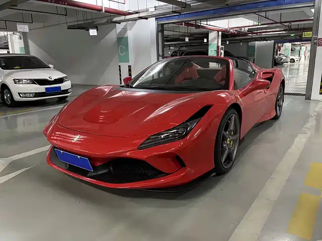 FERRARI F8