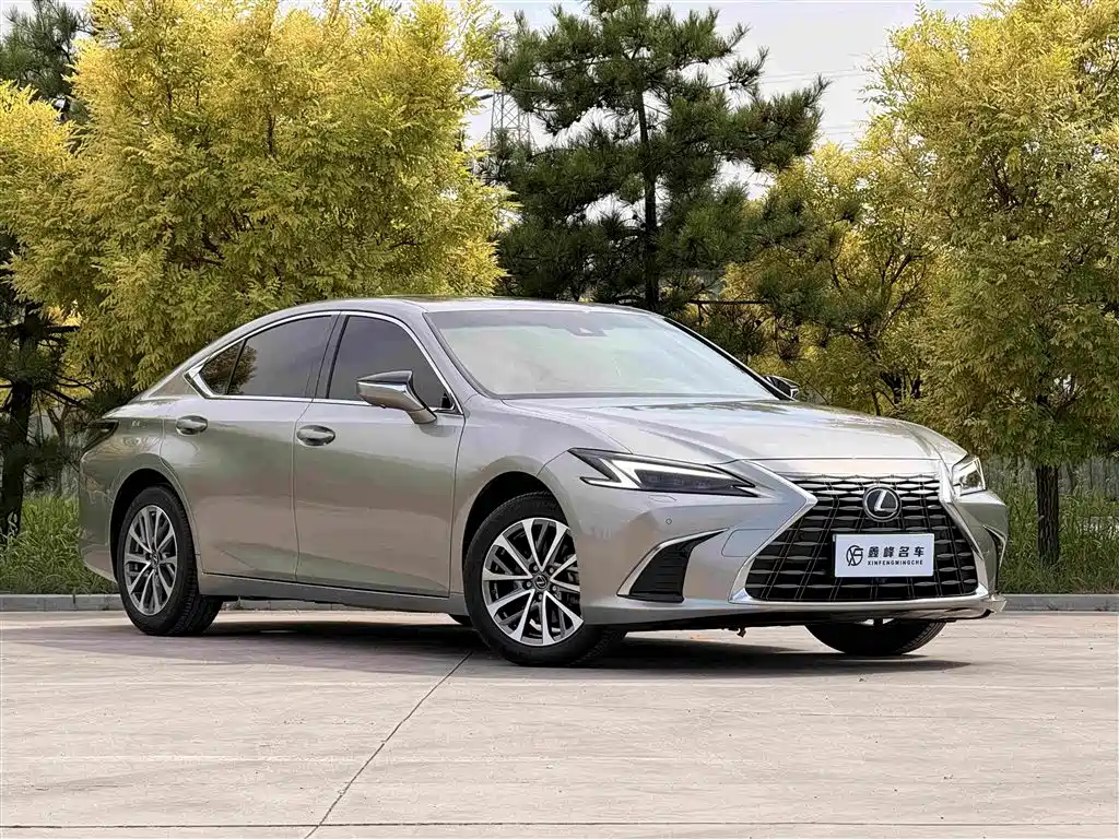 Lexus ES 2025 2025 200 Ultimate Edition