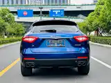 Photo 15 - Maserati Levante