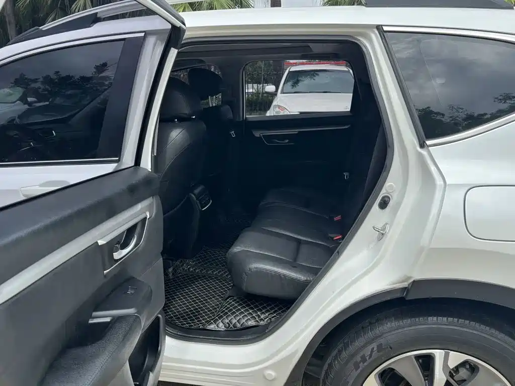 Фото 6 - Honda CR-V