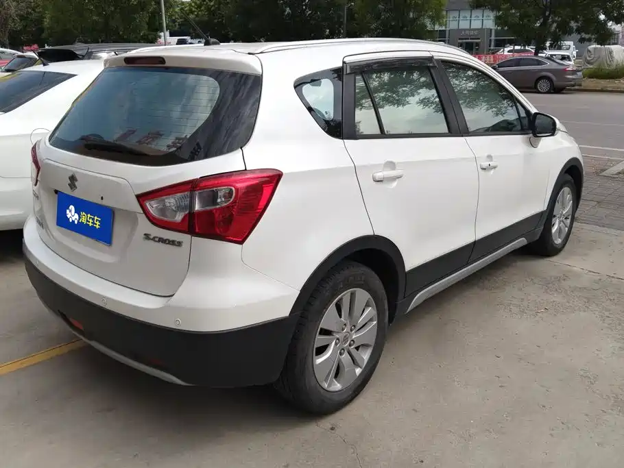 Suzuki SX4 S-Cross 2015 2014 1.6L CVT 2WD Elite