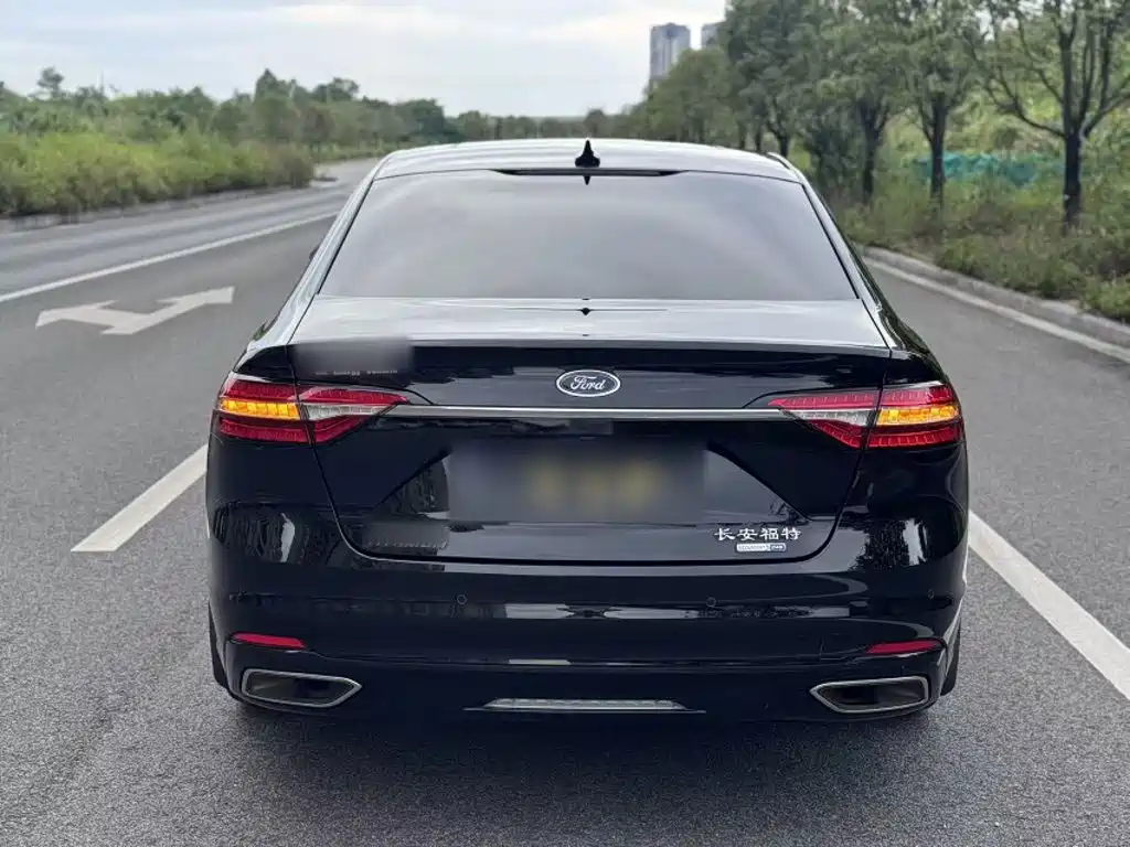 Ford Taurus 2021 2019 EcoBoost 245 Premium Edition
