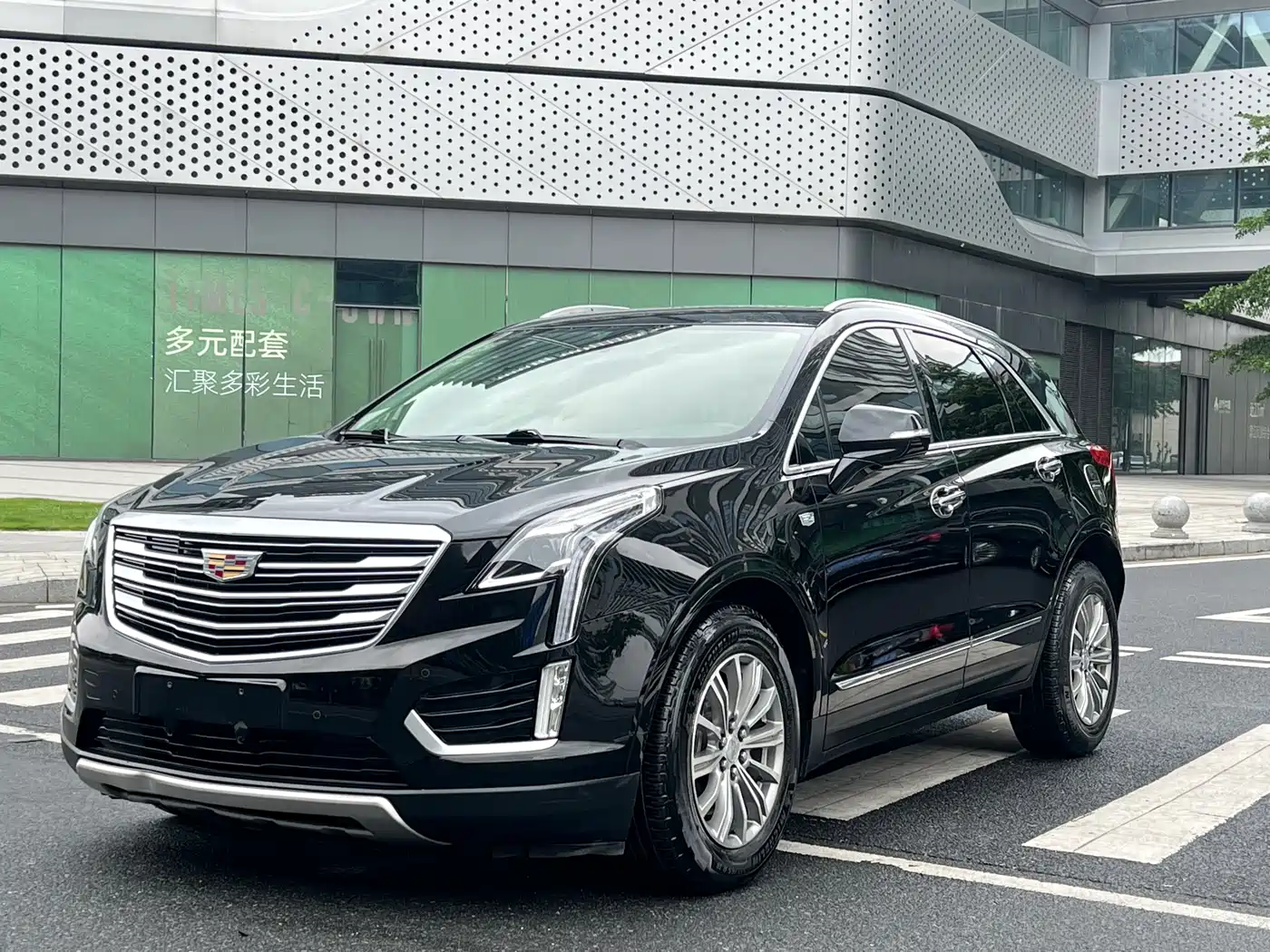 Cadillac XT5 2017 Anniversary Edition 28T 4WD Luxury