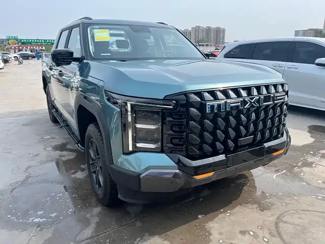 saic-maxus interstellar-x