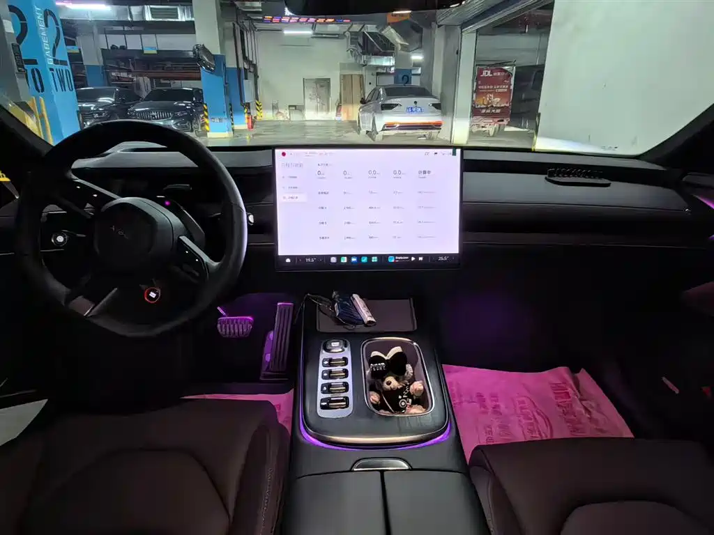 XIAOMI CAR XIAOMI SU7