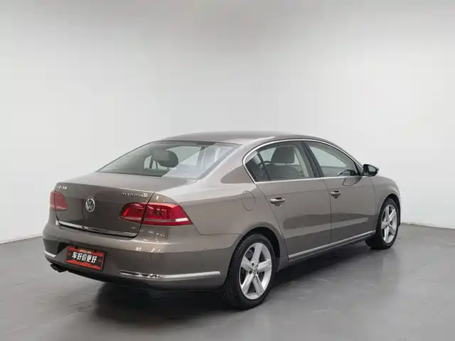 Volkswagen Magotan 2015 2.0TSI Premium — фото 2