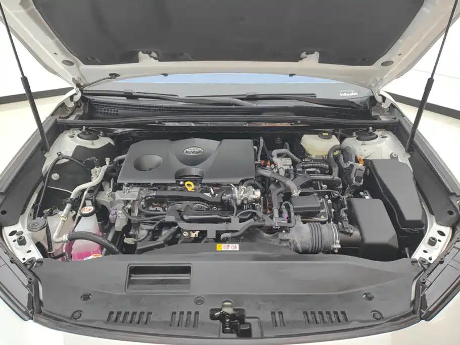 Photo 10 - Toyota Camry