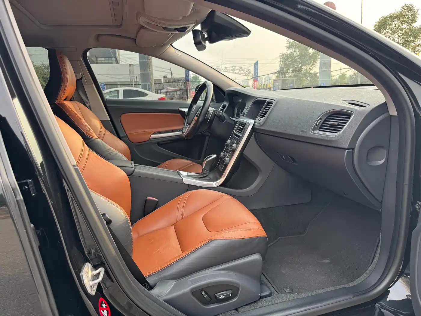 Volvo V60 2014 2014 T5 Wisdom & Elegance