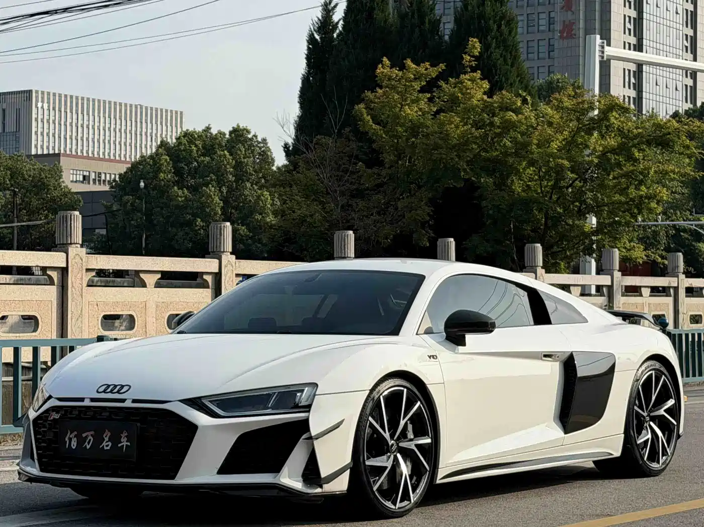 Audi R8