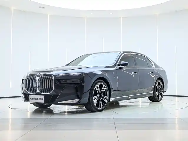 BMW 7-SERIES 2023