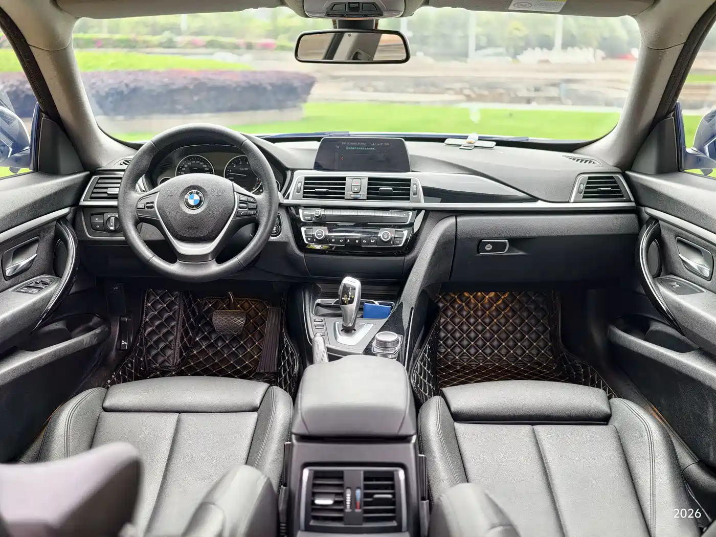 BMW 3 Series GT 2019 320i Fashion Model фото 8