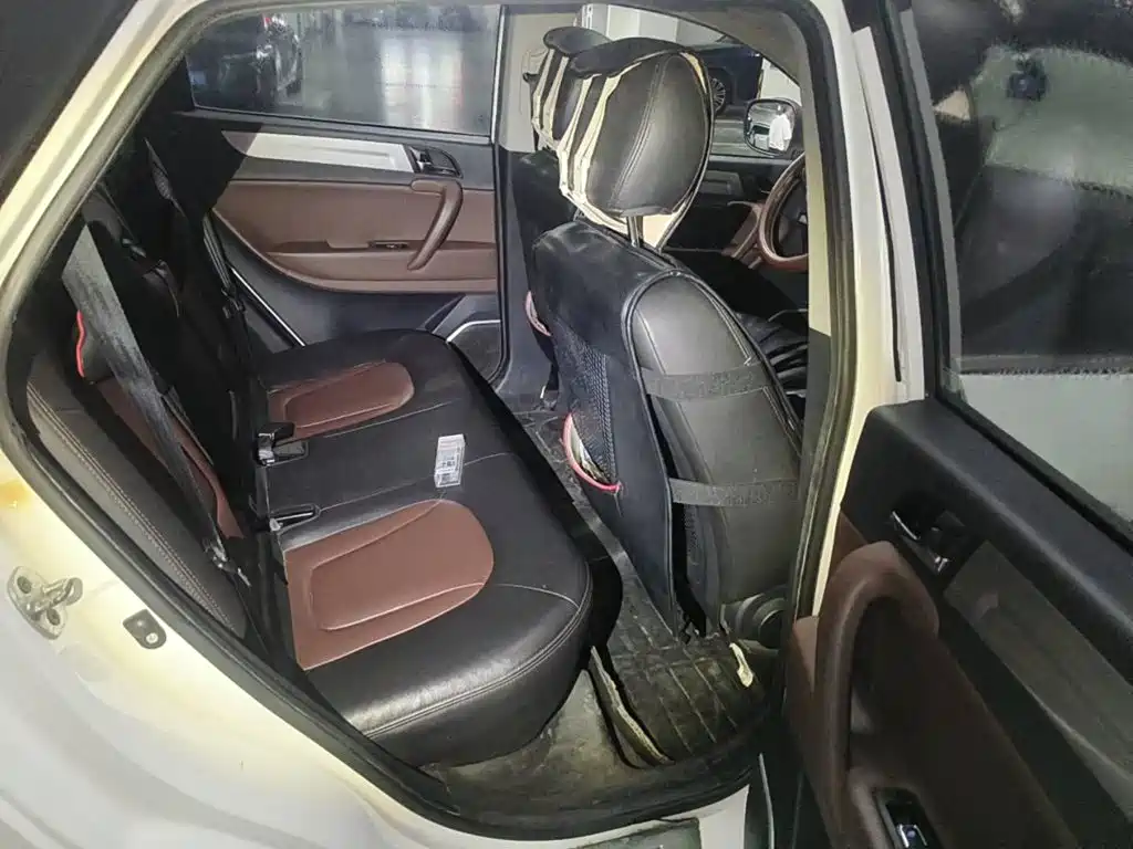 JAC Motors Refine S5 2015 2015 1.5T Automatic Luxury