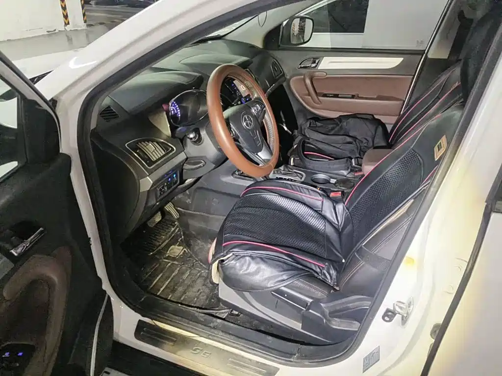 JAC Motors Refine S5 2015 2015 1.5T Automatic Luxury
