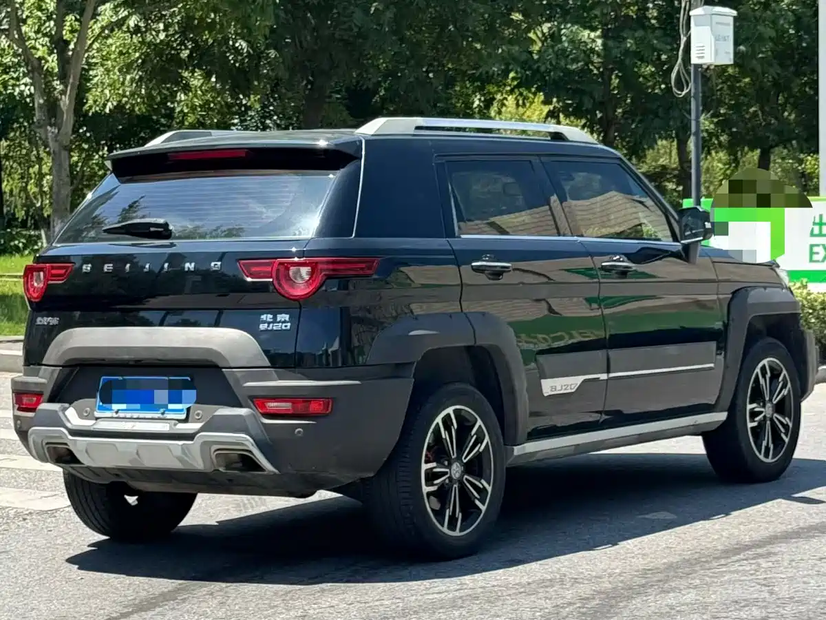 BAIC ORV Beijing Offroad BJ20 2017 2016 1.5T CVT Luxury