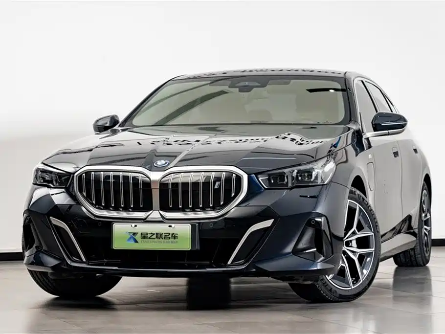 BMW I5