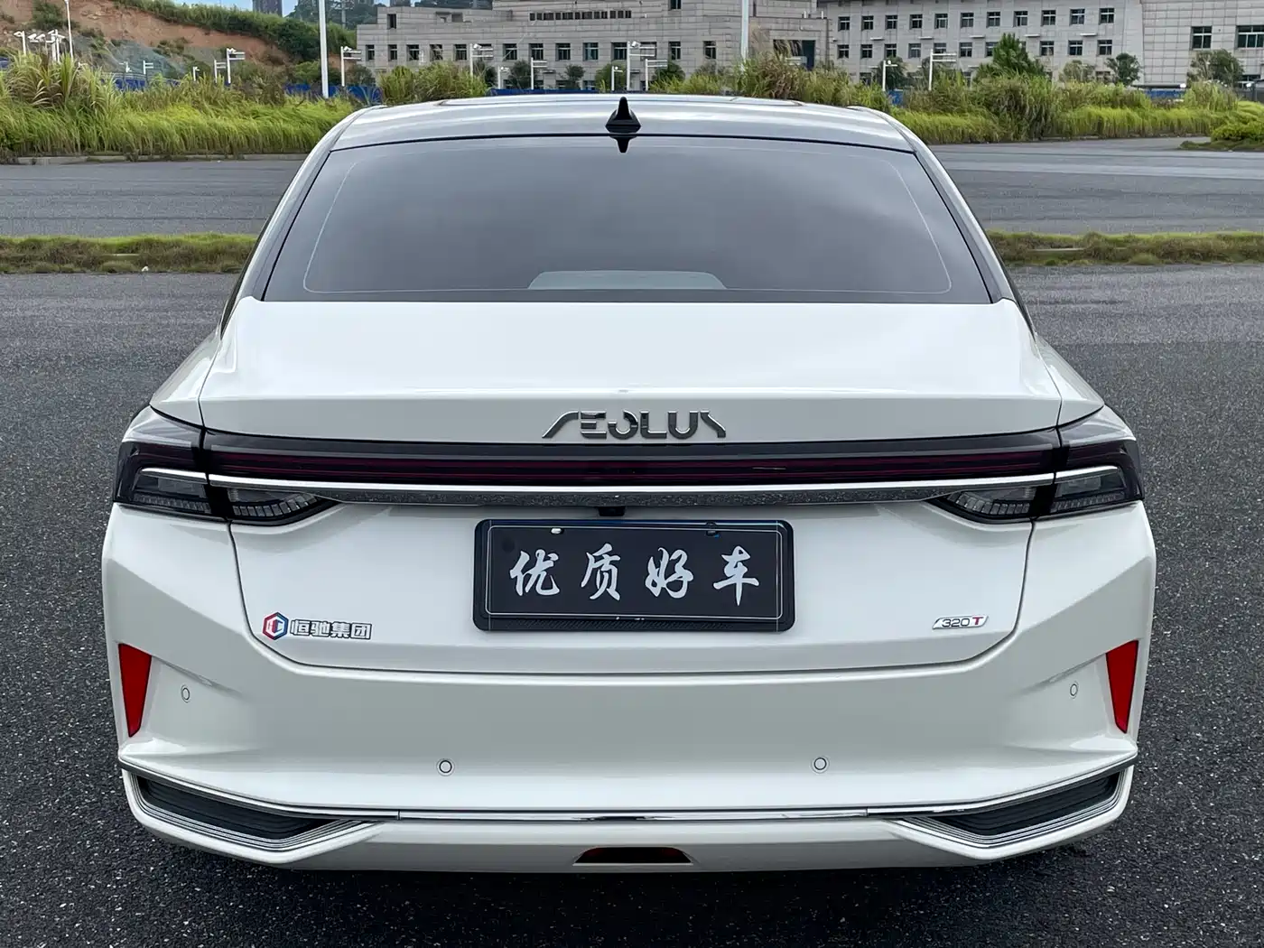 DONGFENG YI HYUN MAX