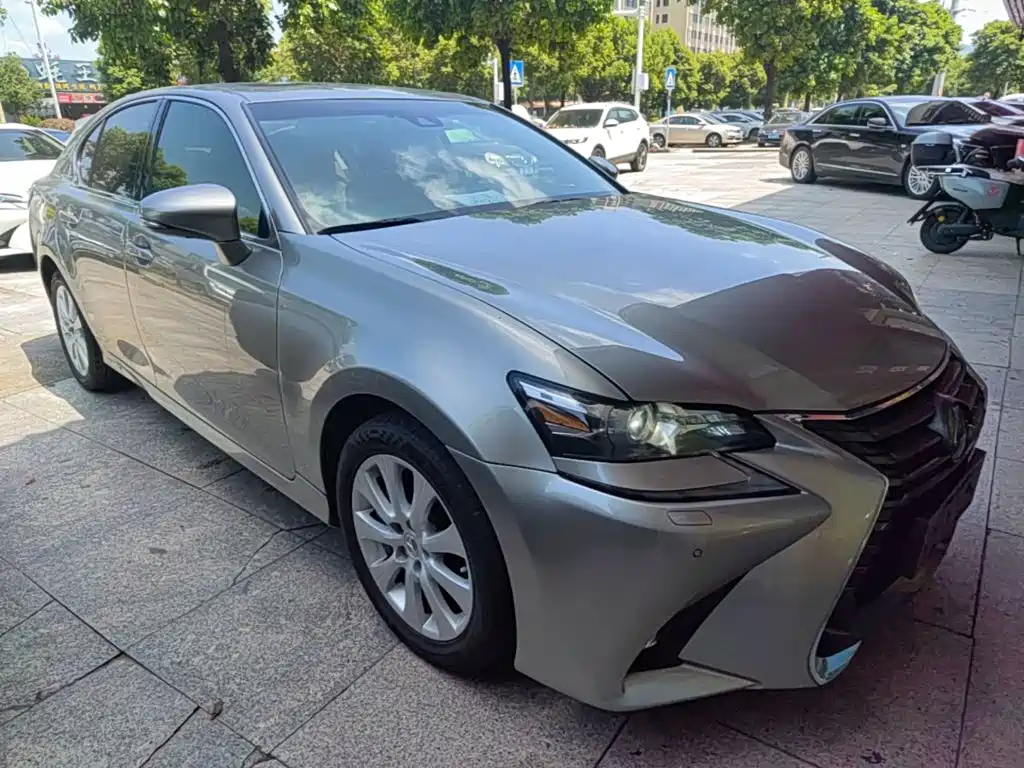 Lexus GS 2017 2016 300h Leading Edition