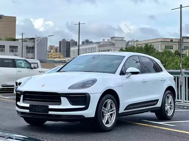 Porsche Macan 2023