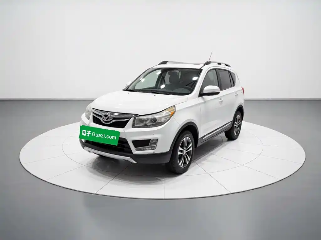 BAIC Huansu S2 2016 2014 1.5L Manual Luxury (China IV)