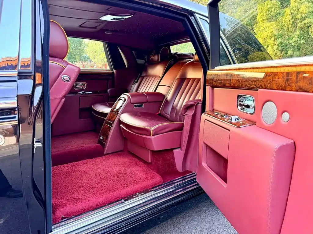 Rolls-Royce Phantom 2012 2013 6.7L Extended Wheelbase (EWB)
