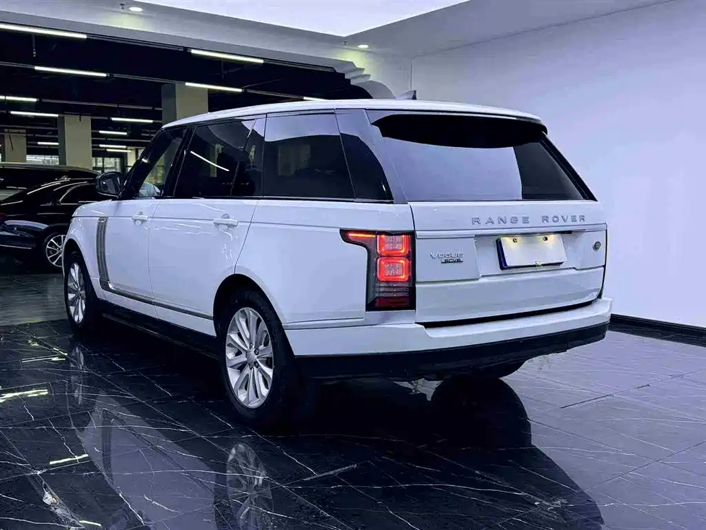 Land Rover Range Rover 2017 3.0 SC V6 Vogue LWB (Long Wheelbase) фото 17
