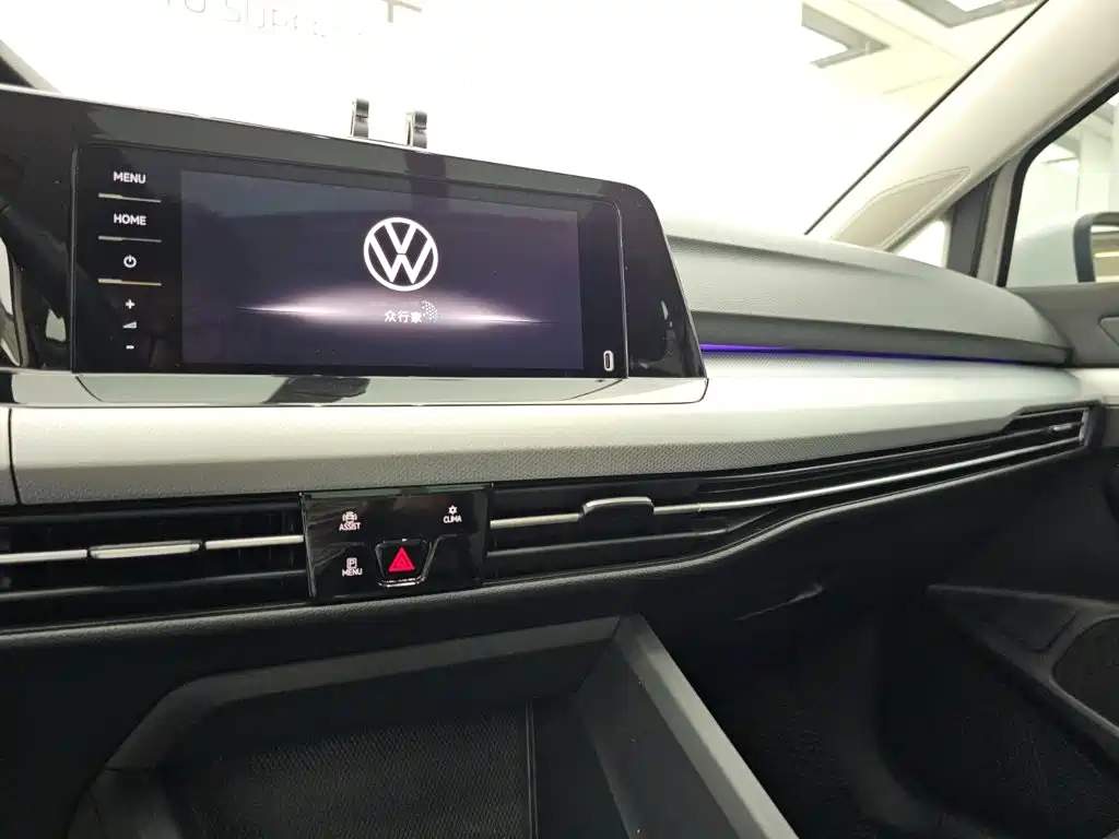 Фото 9 - Volkswagen Golf