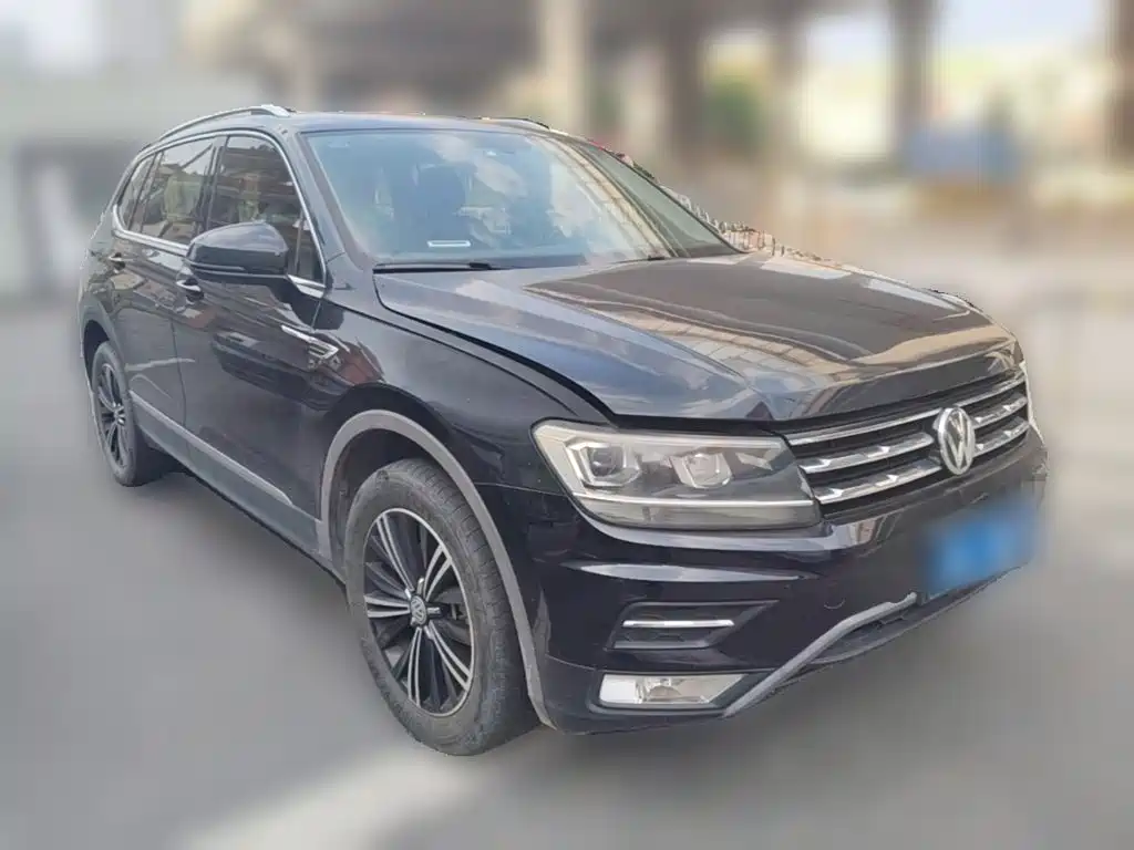 Фото 6 - Volkswagen Tiguan L
