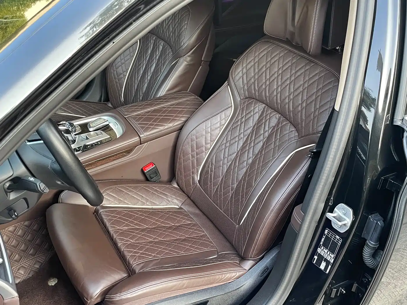 Photo 10 - BMW 7 Series