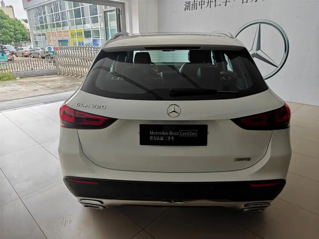 Mercedes-Benz GLA 2023 2023 GLA 220