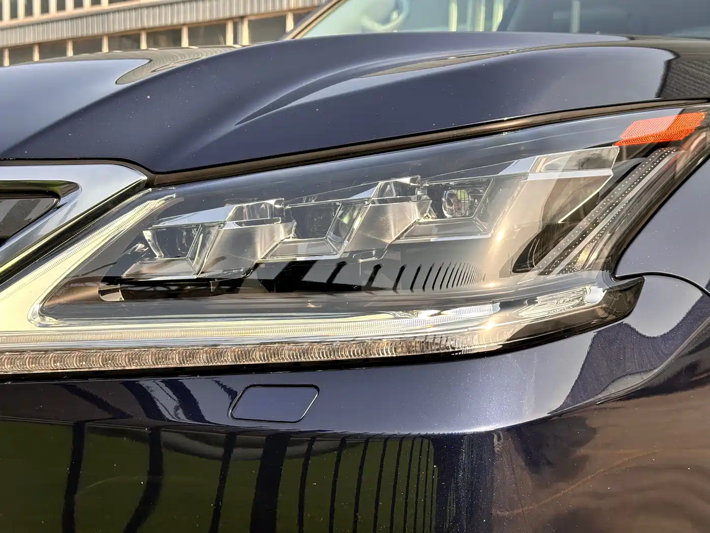 Lexus LX 2016 570 Luxury Premium Edition фото 9
