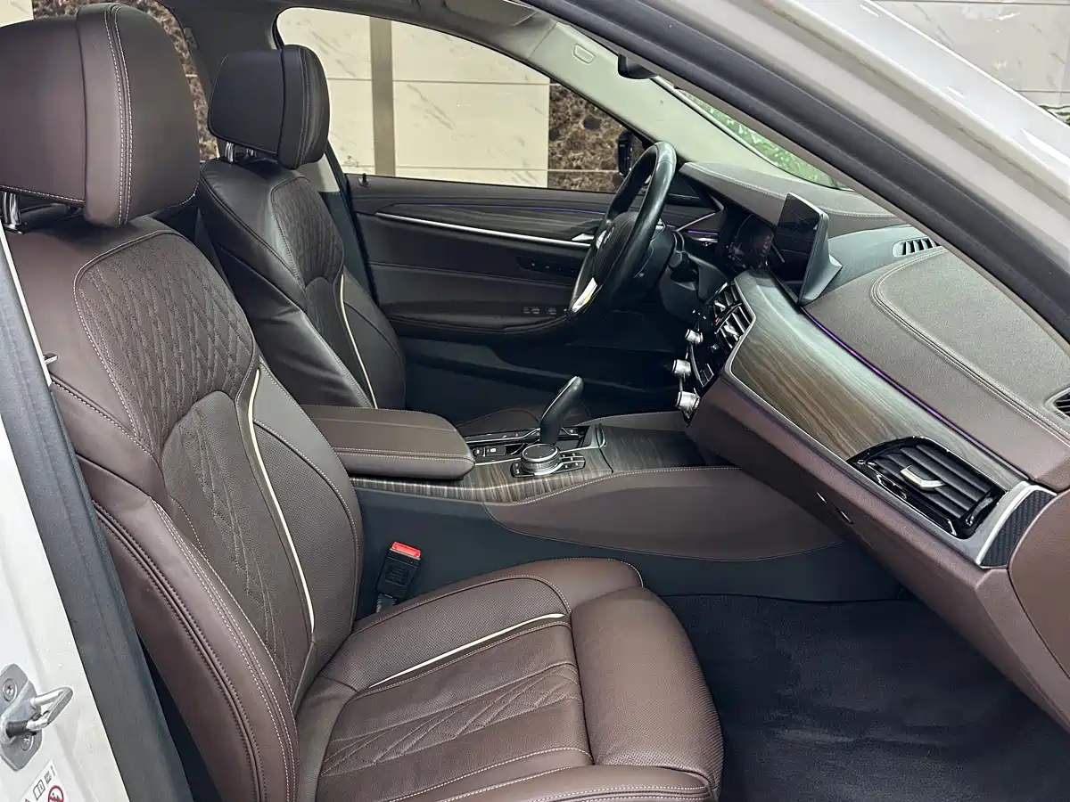 BMW 5 SERIES NEW ENERGY