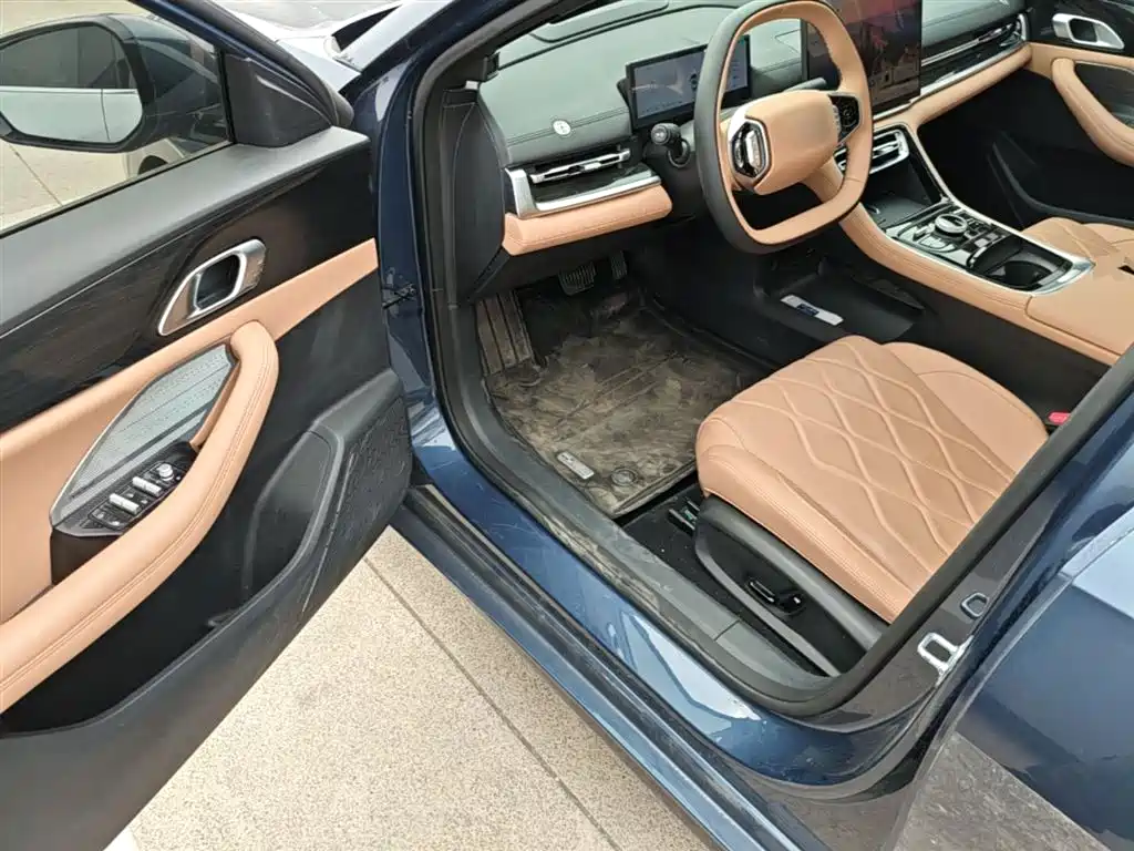 Geely Galaxy Galaxy A7 2025 EM-i фото 16