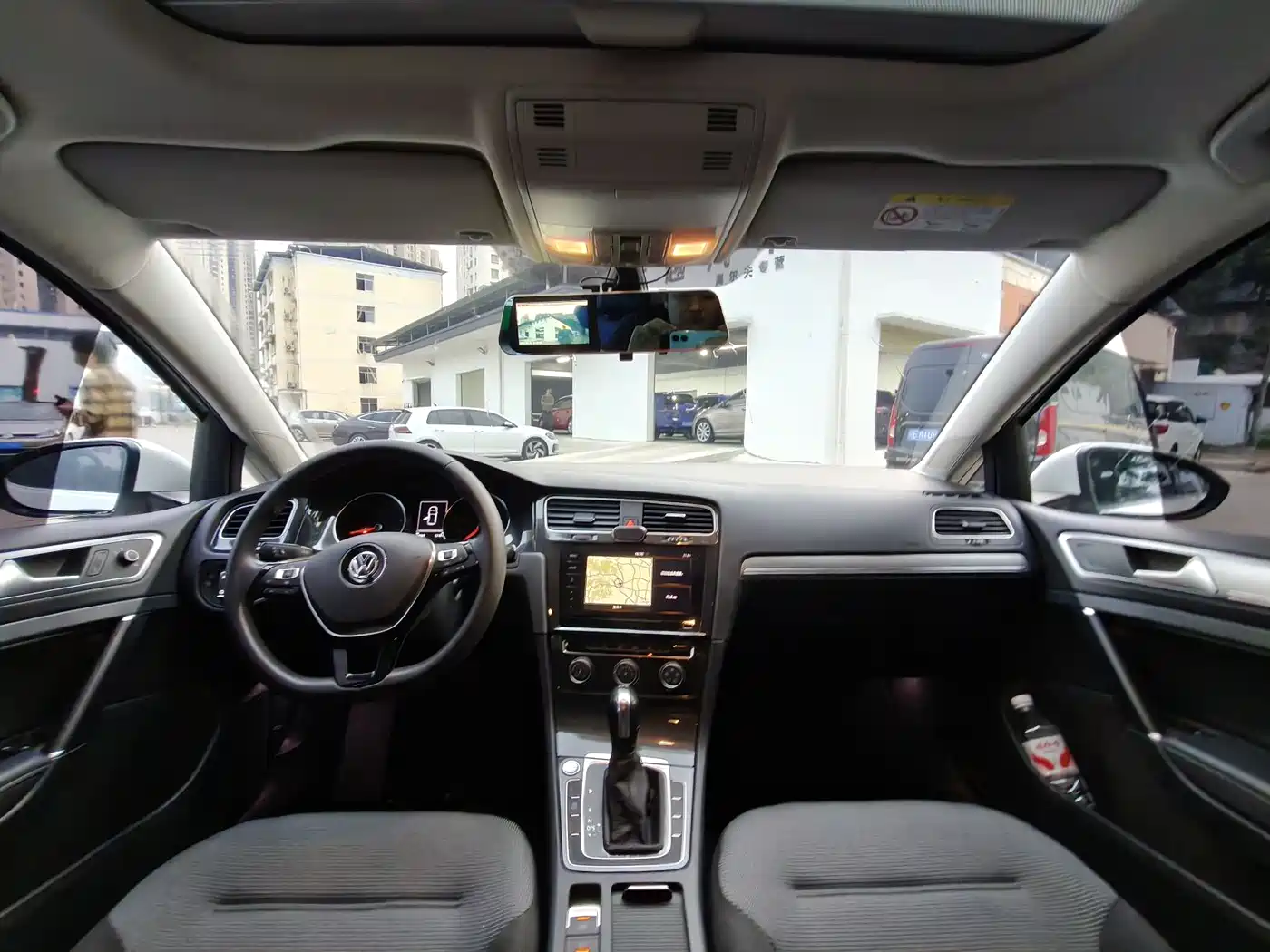 Volkswagen Golf 2020 Beloved Edition 280TSI DSG Comfort фото 9