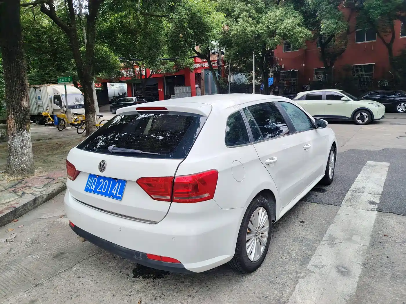 Photo 10 - Volkswagen Lavida Tour
