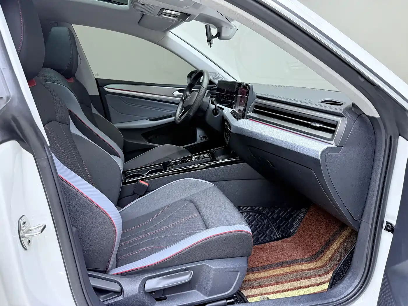 Volkswagen Lamando 2022 Lamando L 280TSI DSG Cool Edition фото 10