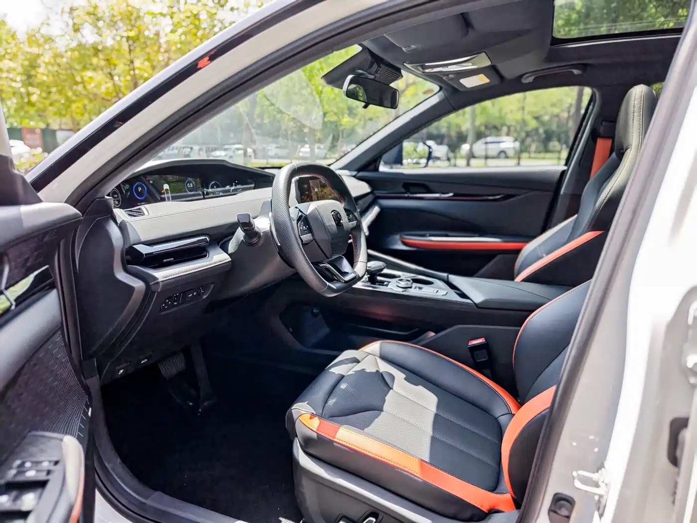 CHANGAN UNI-V
