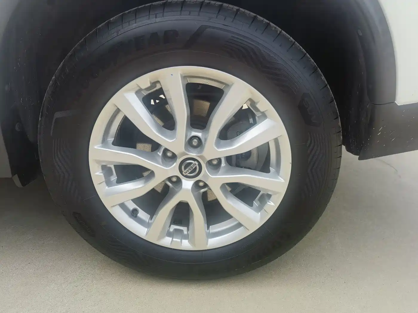 صورة 11 - Nissan X-Trail
