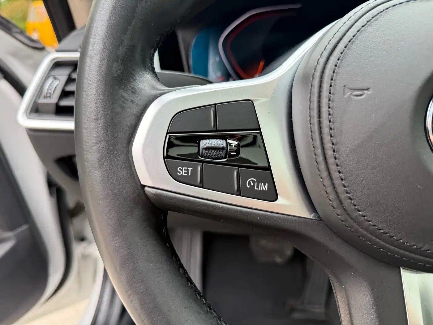 BMW 3 Series 2020 320Li M Sport Package фото 9