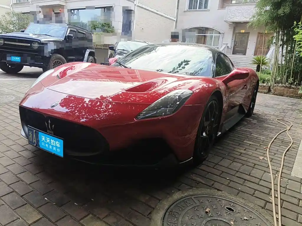 Maserati MC20