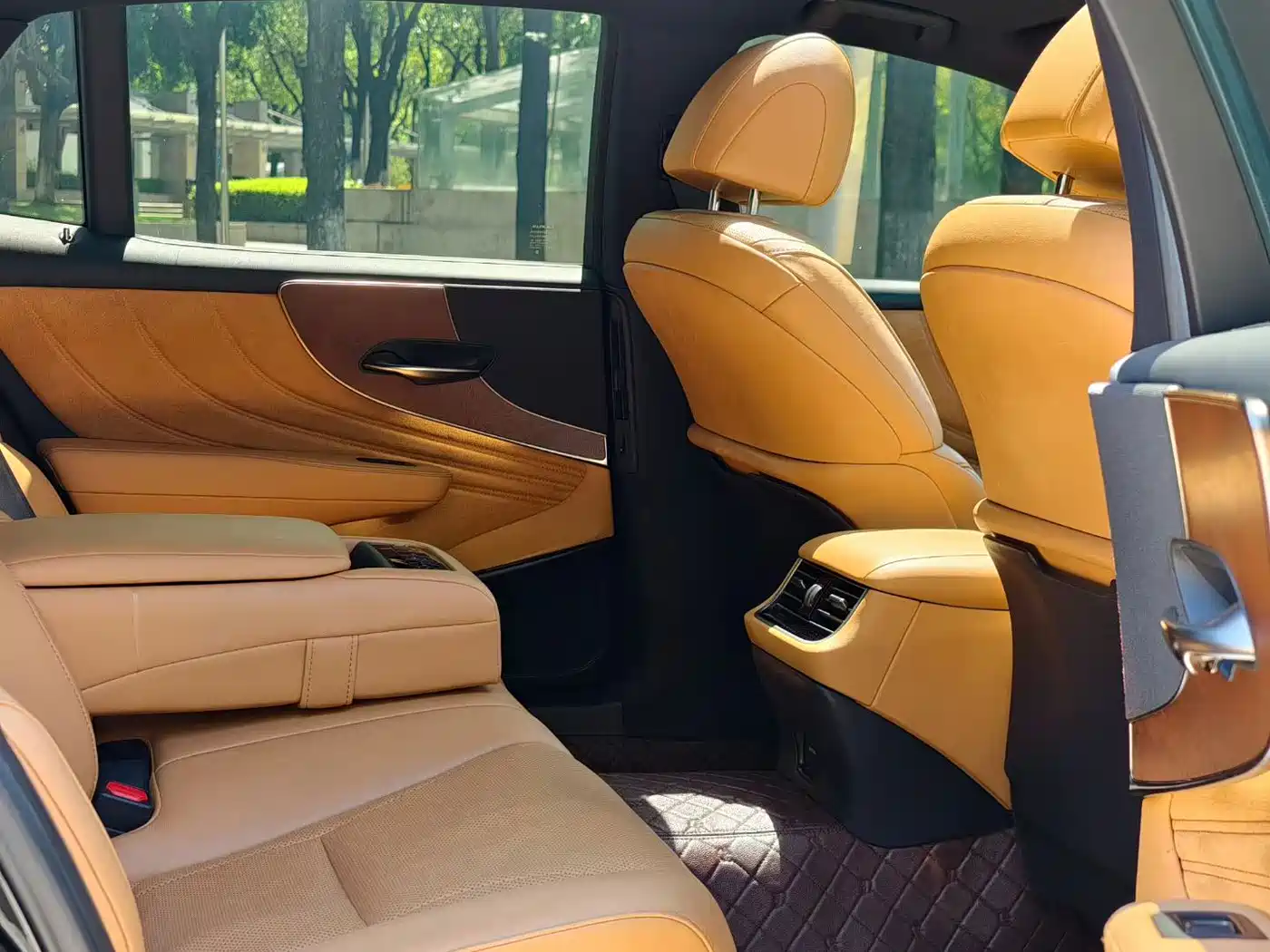 Lexus LS 2023 2023 500h Excellence Edition