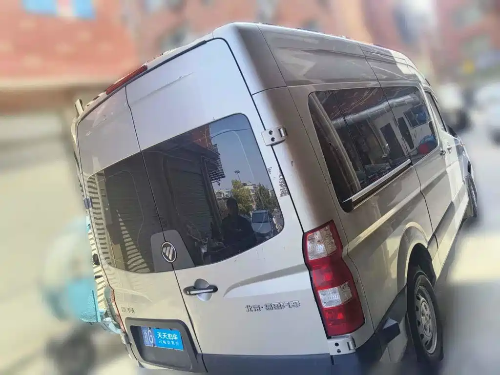 Foton Tuyano 2023 2023 Lucky Elephant Multi-purpose 2.0T Manual Long Wheelbase Medium Roof Single Rear Tire 5/6/7/9-seater