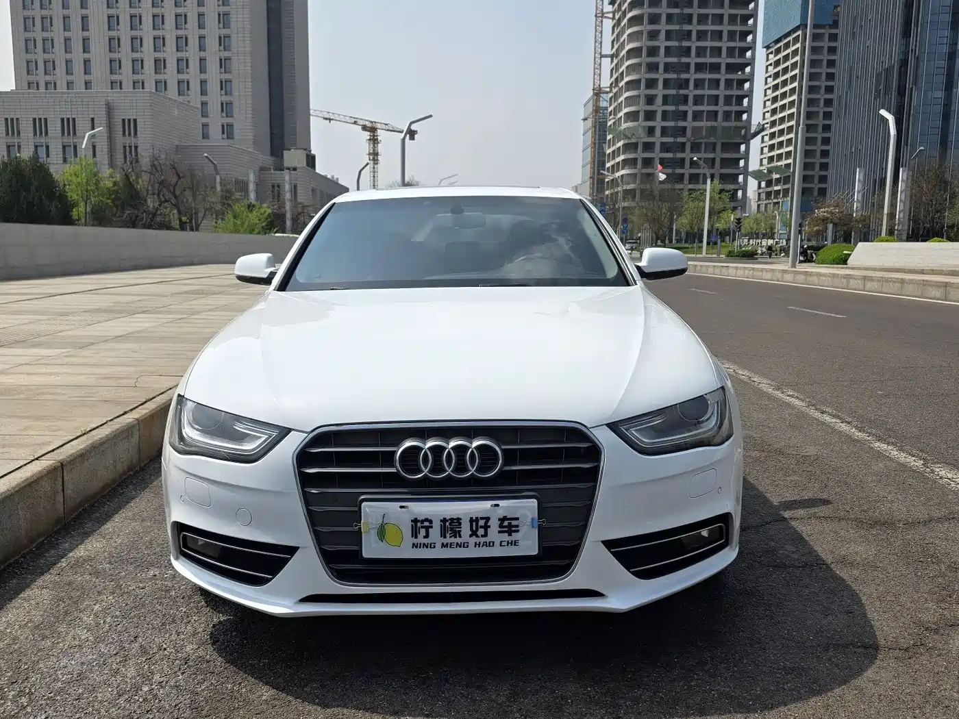 Audi A4L 2013 35 TFSI Automatic Comfort фото 3