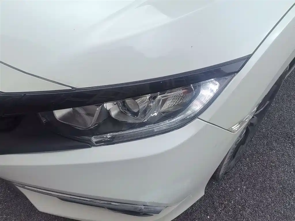Photo 15 - Honda Civic