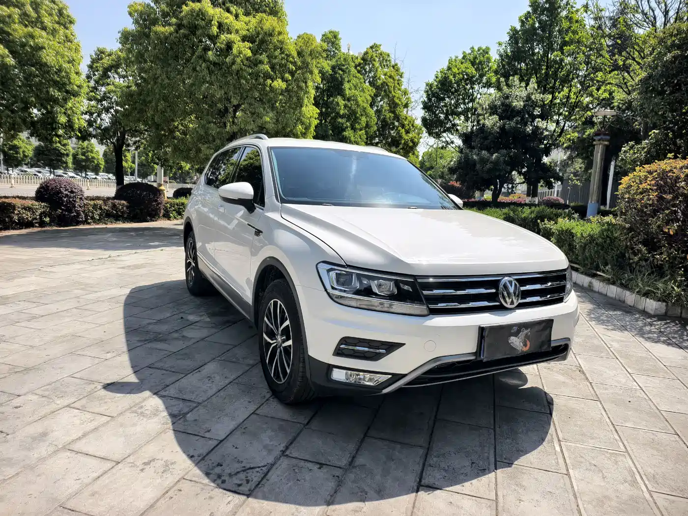 Volkswagen Tiguan L 2017 330TSI Automatic 2WD Comfort Edition фото 3