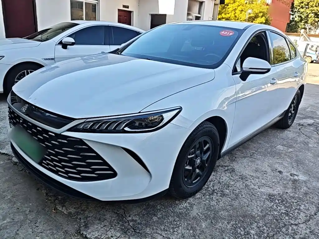 BYD Qin PLUS 2025 DM-i Smart Drive 55KM Leader
