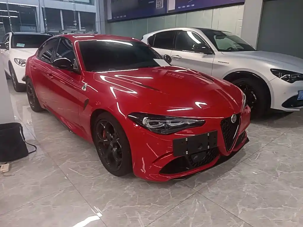 Alfa Romeo Giulia 2026 2023 2.9T V6 520HP Quadrifoglio Edition